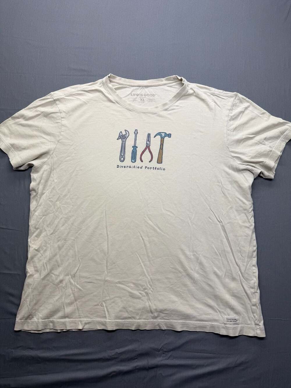 Life is Good Men's XL Crusher Graphic T-Shirt Diversified Portfolio Tools